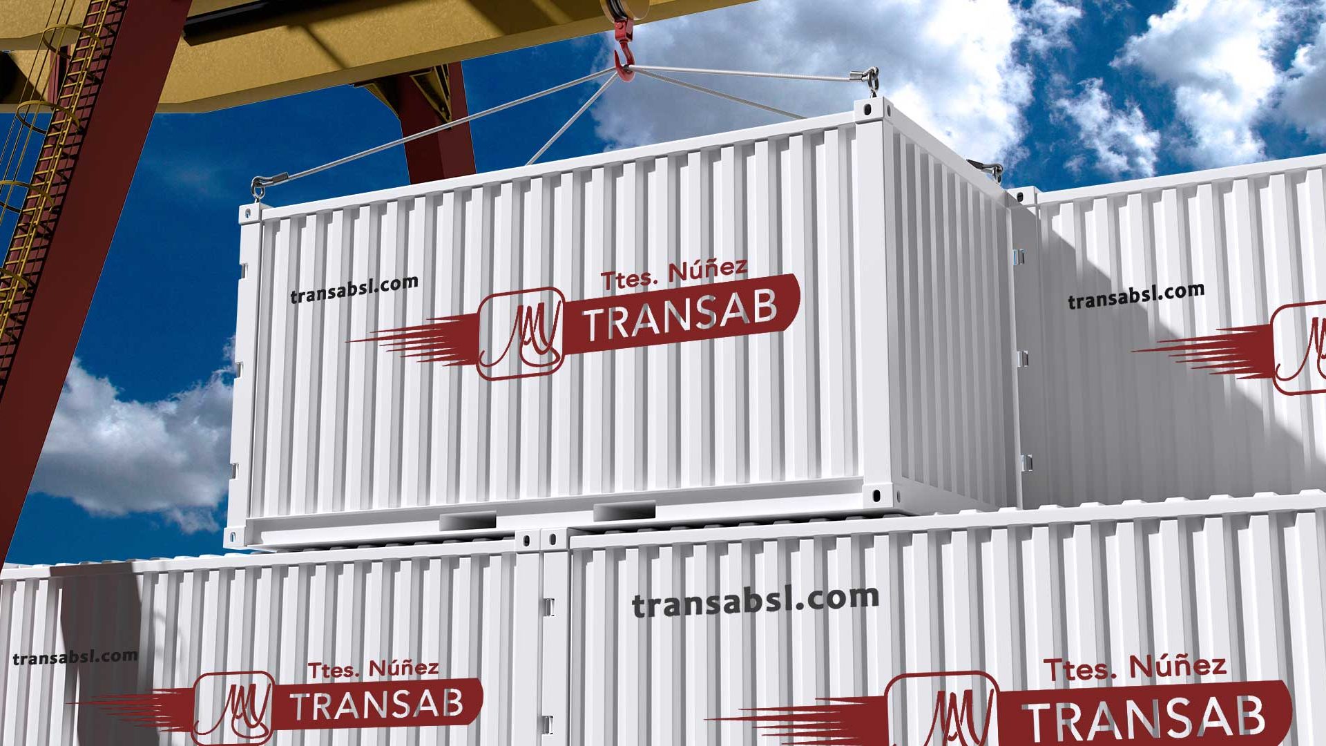 Operación de carga con grúa portuaria sobre contenedor Transab